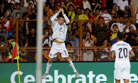 Cristiano Ronaldo tỏa sáng: Tiến gần cột mốc vĩ đại; Tham vọng 1000 bàn thắng