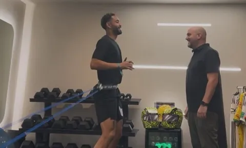 Matheus Cunha kịp dự derby Manchester? Tín hiệu bất ngờ từ phòng gym