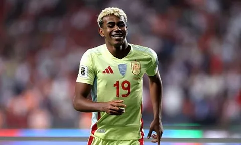 Nico Williams hé lộ chuyện tình cảm của Yamal