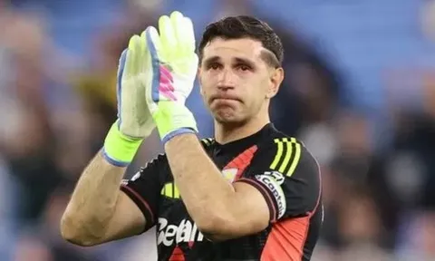 Man Utd có thể quay lại với Emiliano Martinez?