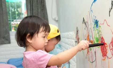 3 việc tưởng Vô Nghĩa nhưng Hữu Ích giúp trẻ Phát Triển, Cha Mẹ Khôn Ngoan sẽ không cấm cản mà khuyến khích con