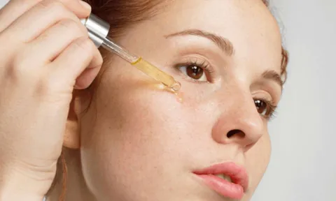4 lại tinh dầu là bí quyết tự nhiên giúp làm chậm quá trình hình thành nếp nhăn