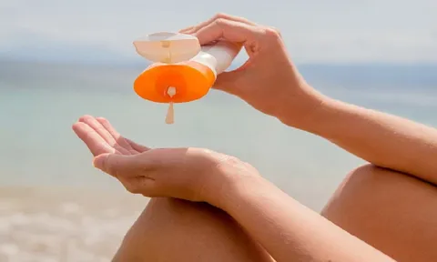 Không muốn việc dùng kem chống nắng lãng phí và kém hiệu quả, nàng nên lưu ý một số điều sau