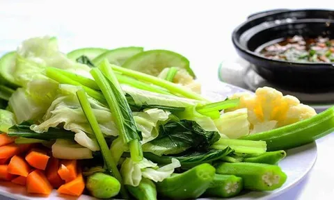 Luộc rau củ nước sôi hay nước lạnh: Cách luộc rau củ đúng không mất dinh dưỡng