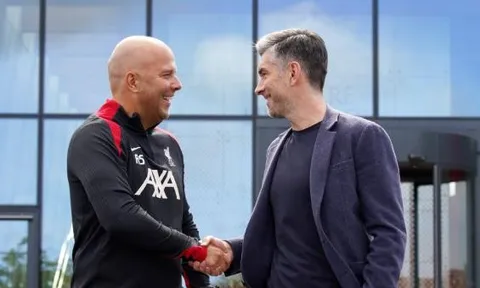 Cách Liverpool bán cầu thủ và kiếm được rất nhiều tiền từ họ