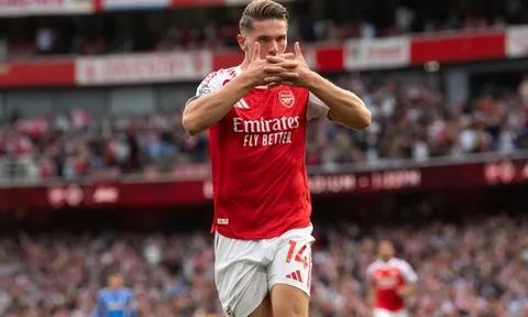 Gael Clichy giải thích lý do Arsenal cần Gyokeres hơn Isak