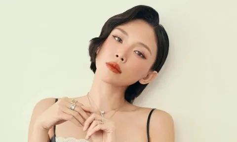 Tóc Tiên đăng dòng trạng thái lạ, nhắc đến trả nợ tình giữa nghi vấn trục trặc hôn nhân