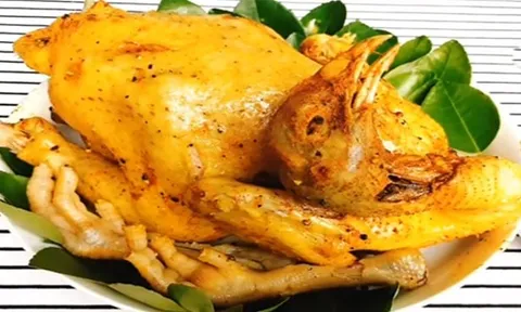 Luộc gà bằng nước là dại: 3 cách luộc gà không cần nước món ăn thơm ngon, ngọt thịt giàu dinh dưỡng 3 lần