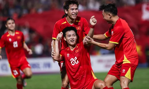 Báo Hàn Quốc ca ngợi 'kỳ tích' của U23 Việt Nam và HLV Kim Sang-sik