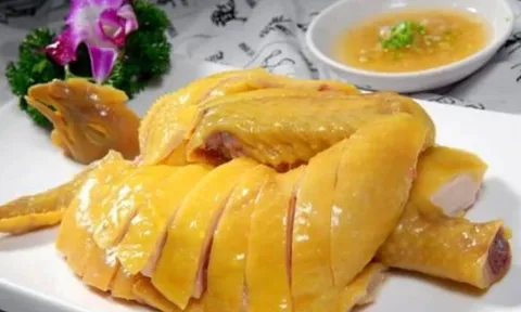 Thịt gà bổ dưỡng nhưng 3 bộ phận này cực độc, chuyên gia khuyên không nên ăn