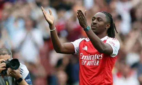 Arteta trao Eze cơ hội đá chính trước Nottingham Forest