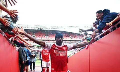 Fan Arsenal bùng nổ với màn trình diễn của Madueke