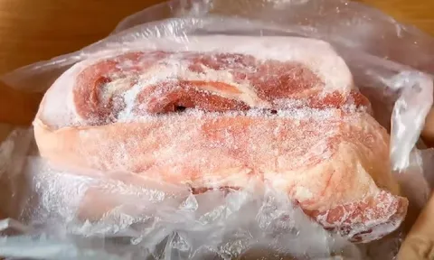 3 mẹo rã đông thịt giữ nguyên độ tươi ngon, không cần ngâm nước