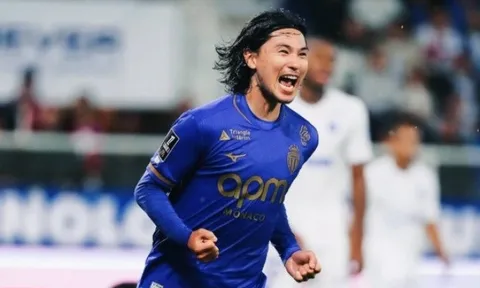 Minamino lập công, Monaco giành thắng lợi kịch tính trước Auxerre