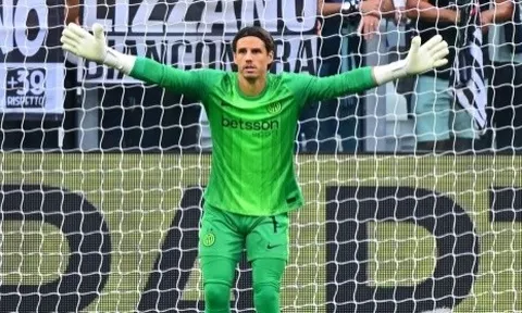 Sommer bị chỉ trích sau màn trình diễn hời hợt trước Juventus