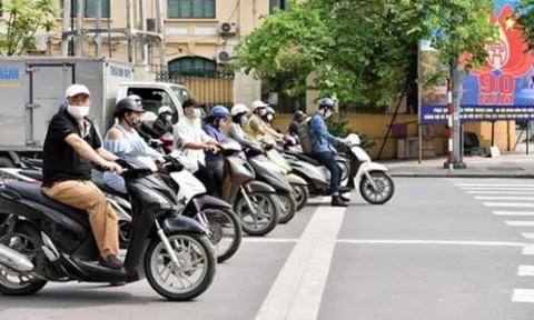 Quy định mới nhất về đèn đỏ, đèn xanh, đèn vàng: Cẩn thận kẻo bị phạt đến 20 triệu đồng khi ra đường