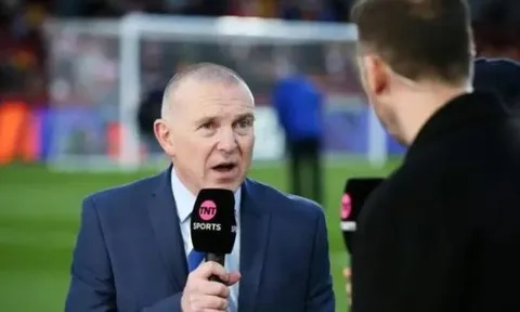 Giám đốc điều hành Brighton, Paul Barber gia nhập ban giám đốc Melbourne Victory