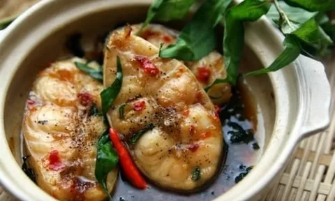Ăn cá thường xuyên có hại với 5 nhóm người, càng ăn càng khổ!