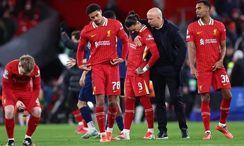 Mô hình PSG của Arne Slot ở Liverpool