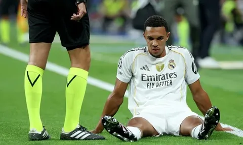 Real Madrid 2-1 Marseille: Cú đúp của Mbappe; Thảm họa cho hàng thủ