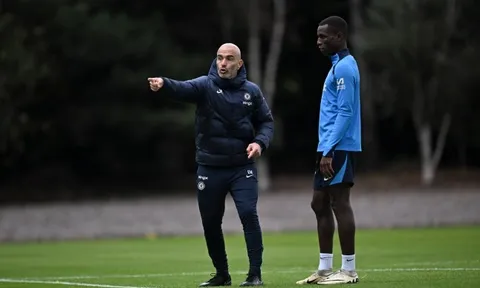 Enzo Maresca nói rõ sự thật về mối quan hệ với Nicolas Jackson