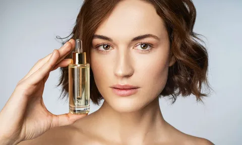 Mẹo dùng vitamin C đạt hiệu quả chăm sóc da mà không lo bắt nắng