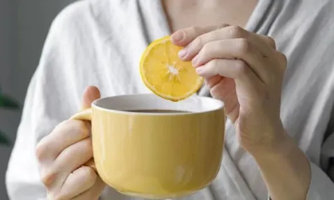 Pha nước chanh uống kiểu này bào ruột - hại dạ dày: 90% làm sai mà không biết