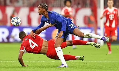 Maresca công kích trọng tài sau trận thua Bayern