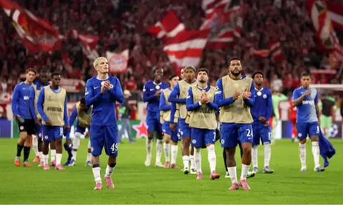 Chelsea thua Bayern Munich, CĐV đồng loạt chỉ trích Garnacho
