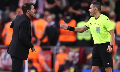 Simeone có bị cấm chỉ đạo khi Atletico đấu Arsenal?