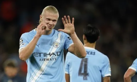 Haaland phá kỷ lục Champions League, Man City đánh bại 10 người của Napoli