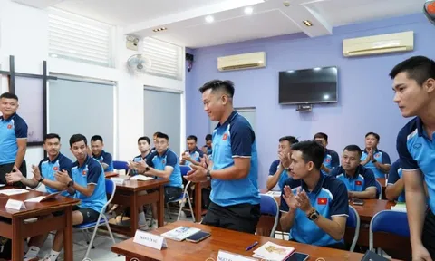 "Neymar" futsal Việt Nam nâng cao chuyên môn cùng HLV AFC