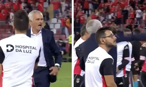 Mourinho sút bay chai nước, ăn mừng bàn thắng của Benfica