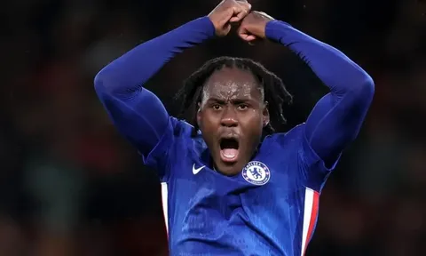 Chalobah chỉ trích đồng đội sau trận thua MU