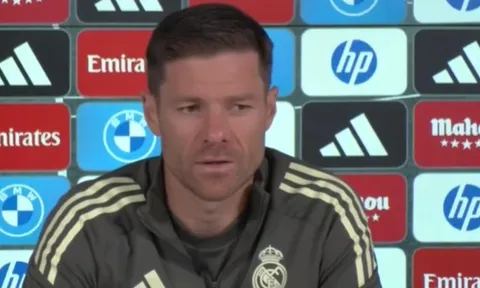 Xabi Alonso nói rõ tin đồn mâu thuẫn với Vinicius Junior