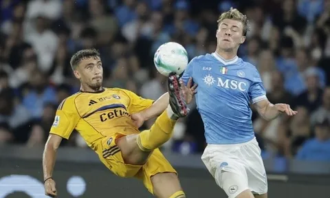 Hojlund "tàng hình" ở Napoli: 0 cú sút trúng đích, 8 đường chuyền thành công