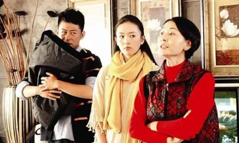 “Gia đình thấp kém” là gì? Dấu hiệu nhận biết ngay khi bạn đến nhà họ