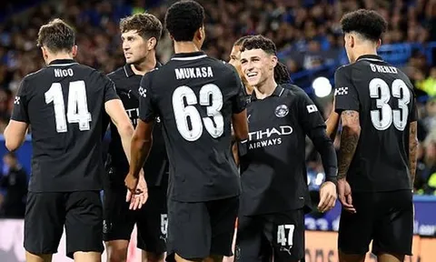 Man City thắng dễ Huddersfield, tiến vào vòng 4 Carabao Cup