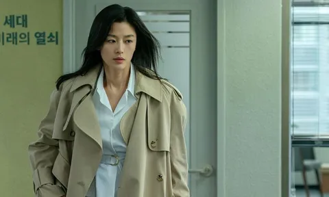 "Chị đẹp" Jun Ji-hyun tái xuất với phong cách sang xịn mịn nhìn là mê