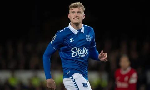 MU cân nhắc chiêu mộ Jarrad Branthwaite từ Everton trong tháng 1