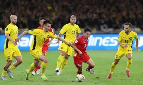 Truyền thông Malaysia "xấu hổ" khi FIFA treo giò 7 tuyển thủ vì gian lận