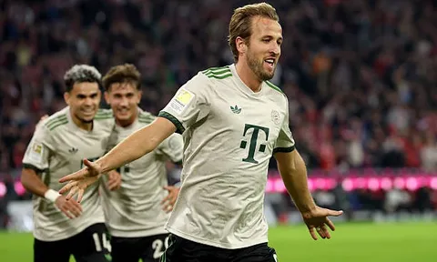 Bayern 4-0 Bremen: Kane cán mốc 100 bàn; Sao mai ghi điểm với Kompany