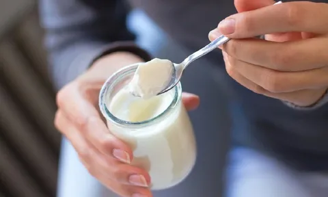 Ăn sữa chua mắc 5 sai lầm này là rước thêm bệnh vào người