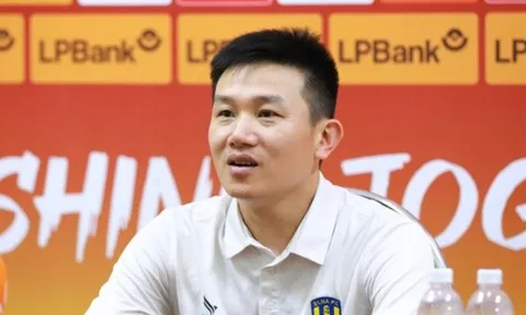 CHÍNH THỨC: Phan Như Thuật từ chức HLV SLNA