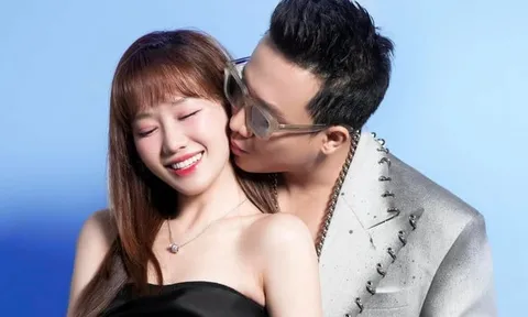 Hari Won công khai đoạn tin nhắn đầy tình cảm với 'người bí ẩn'