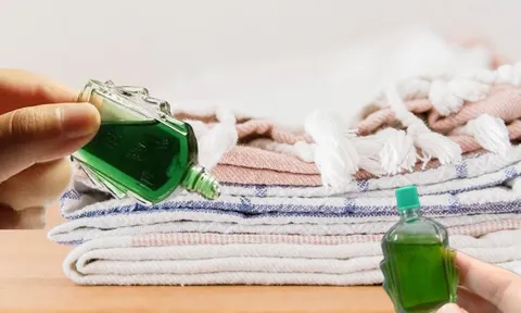 Mẹo hay bất ngờ với lọ dầu gió