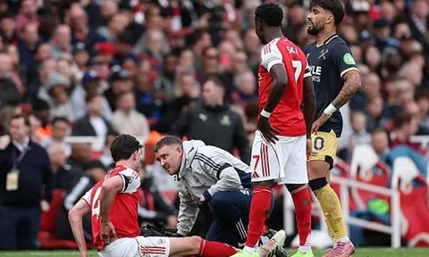 Arsenal thắng trận, Arteta kém vui vì Rice