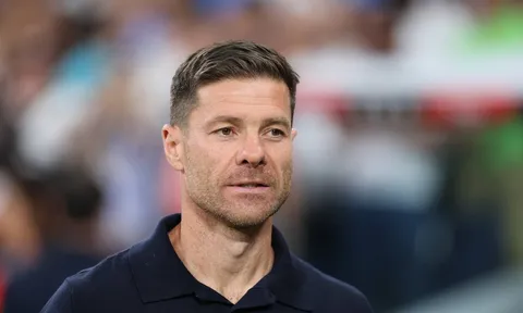 Xabi Alonso đã nói gì trong giờ nghỉ để Real bùng nổ ở hiệp hai?