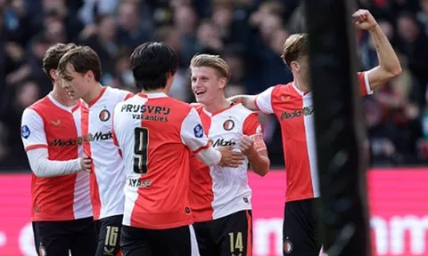 Van Persie thắng 7/8 trận bất bại với Feyenoord