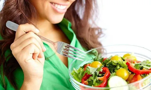 8 loại thực phẩm lý tưởng giúp da sáng khỏe, tóc chắc mượt và móng cứng cáp